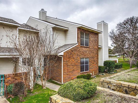 3rd image of 866 Creekside Dr