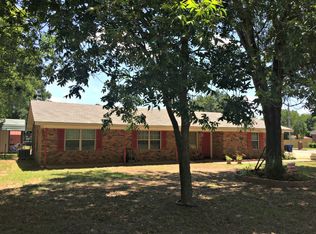 1402 N White Oak Rd, White Oak, TX 75693