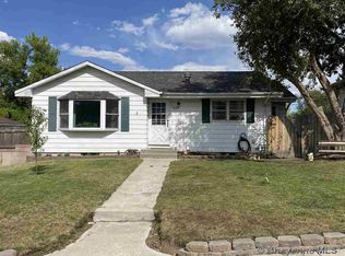 1637 Crook Ave, Cheyenne, WY 82001