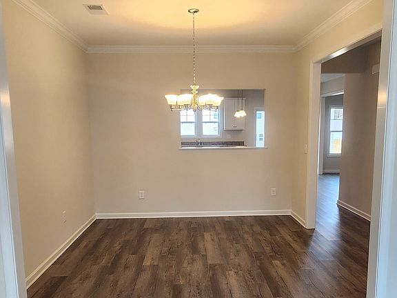 3rd image of 343 Alameda Ln