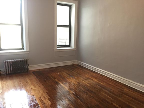 5th image of 85 Clarkson Ave APT 1J
