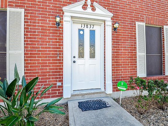 3rd image of 13837 Purplemartin St