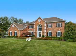 30 Saint Nickolas Way, Basking Ridge, NJ 07920