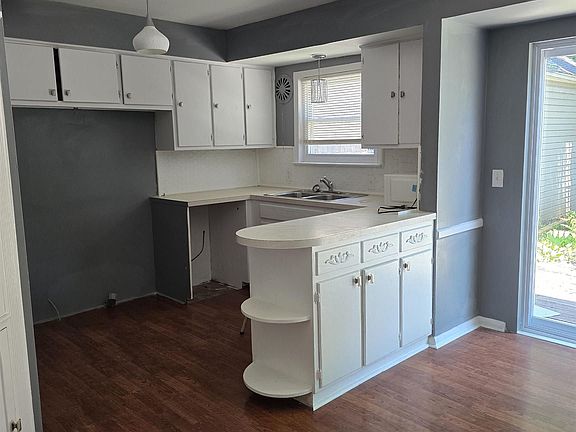 3rd image of 3116 Norwood Dr
