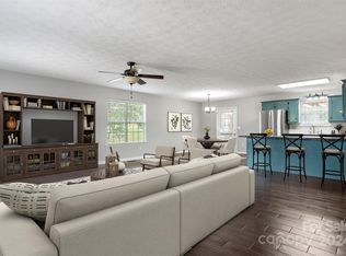 27 Montclair Ave, Granite Falls, NC 28630