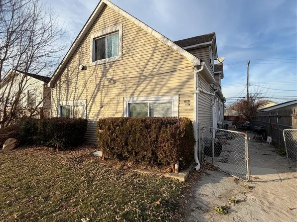 20415 E Forteen Mile Rd, Clinton Township, MI 48035