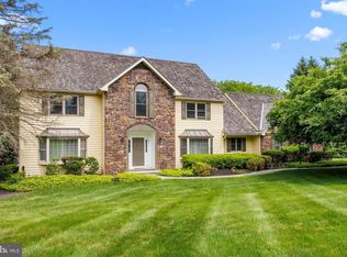 6 Spring Oak Dr, Newtown, PA 18940