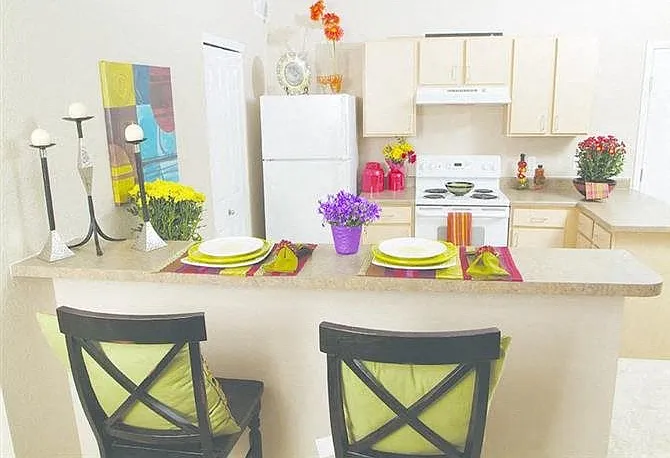 Florence Square | Aurora Apartments