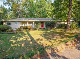 208 Claremont Dr, Gadsden, AL 35901