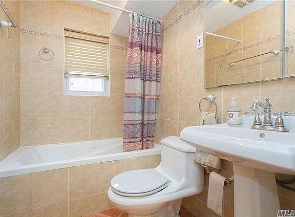 3rd image of 1851 Clintonville St #1