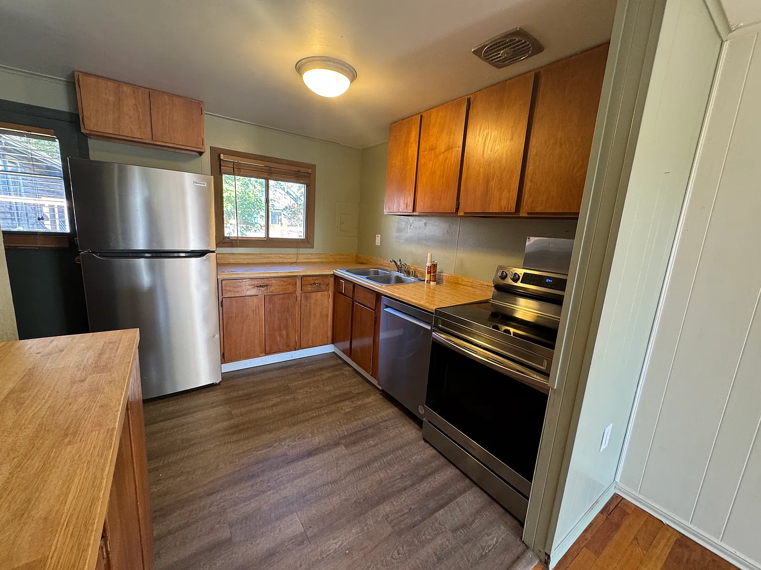 2 bed, 750 sqft, $2,550 — Photo 4