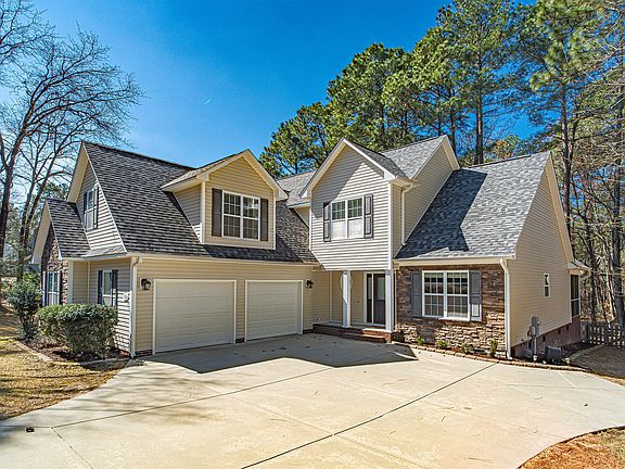 3rd image of 36 Riviera Ln