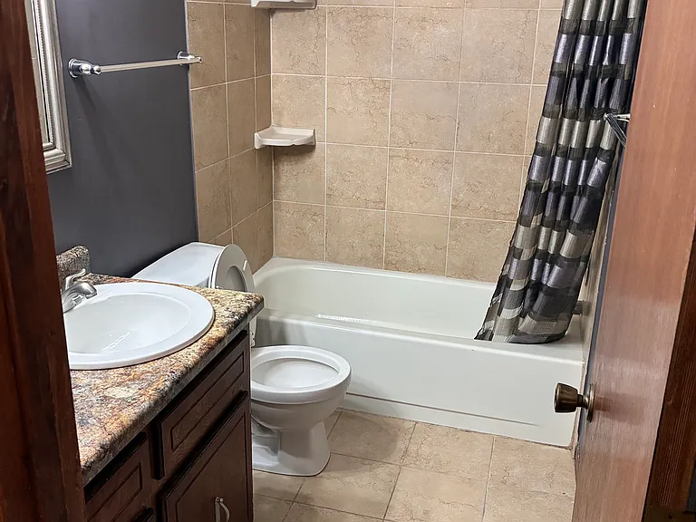 11713 Sprague Cir — Photo 16