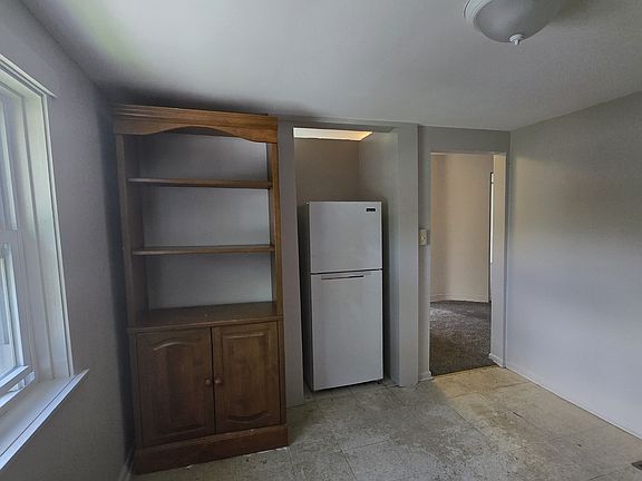 5th image of 1113 High St NE Floor 2