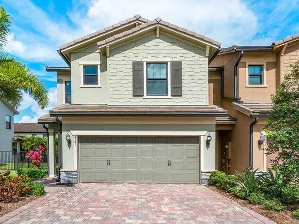 8301 Catria Ln, Lake Worth, FL 33467