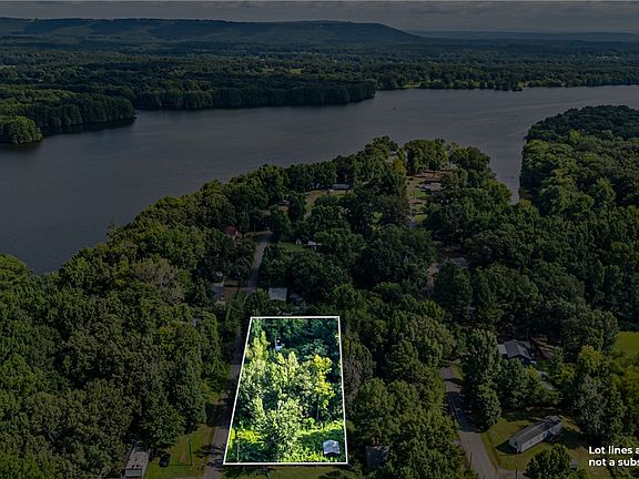 3rd image of 132 W Bay Rd #89