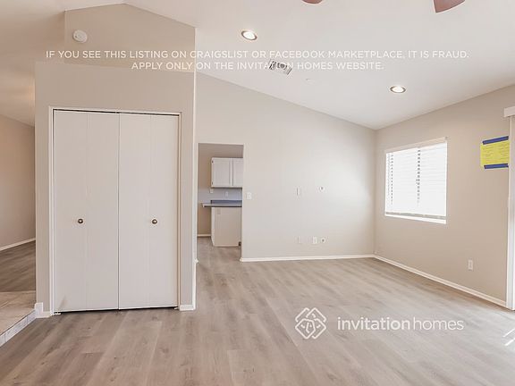 3rd image of 907 W Ross Ave