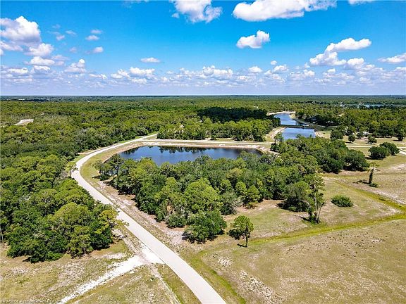 4th image of 3010 Woodland Creek Trl