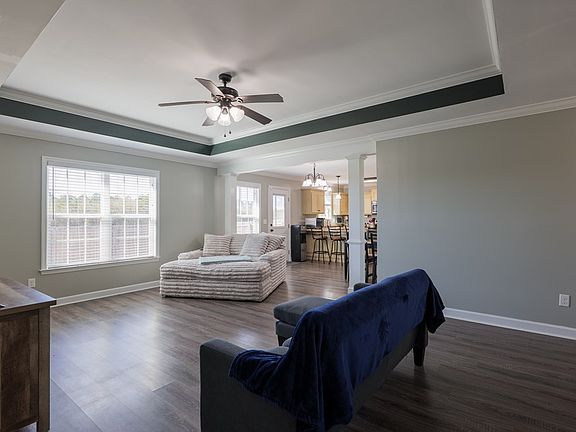 4th image of 3437 Greenhill Dr