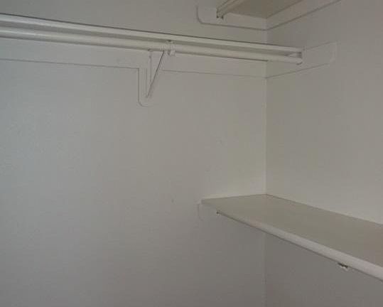 5th image of 6002 Jackson Ave