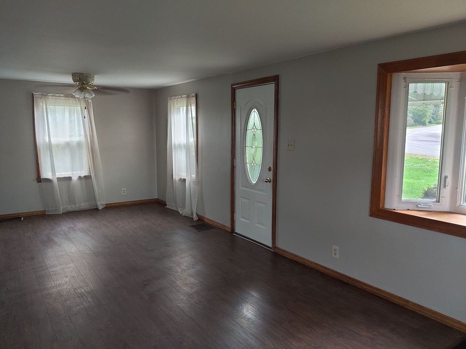 1132 Highview Dr, Dravosburg, PA 15034 Zillow