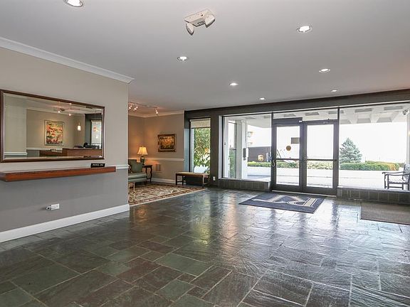 3rd image of 2401 Ingleside Ave Unit 9A