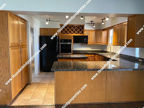 3rd image of 12907 Montgomery Blvd NE