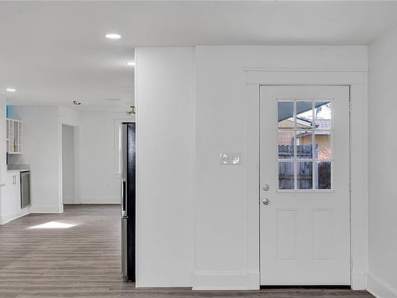 5th image of 6301 Dorothea St