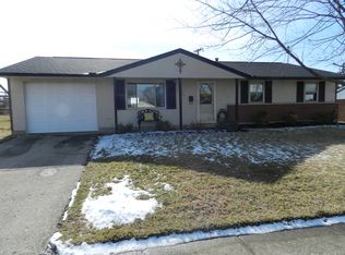 6420 Hemingway Rd, Dayton, OH 45424