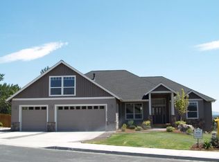 3820 SW 35th Pl, Redmond, OR 97756