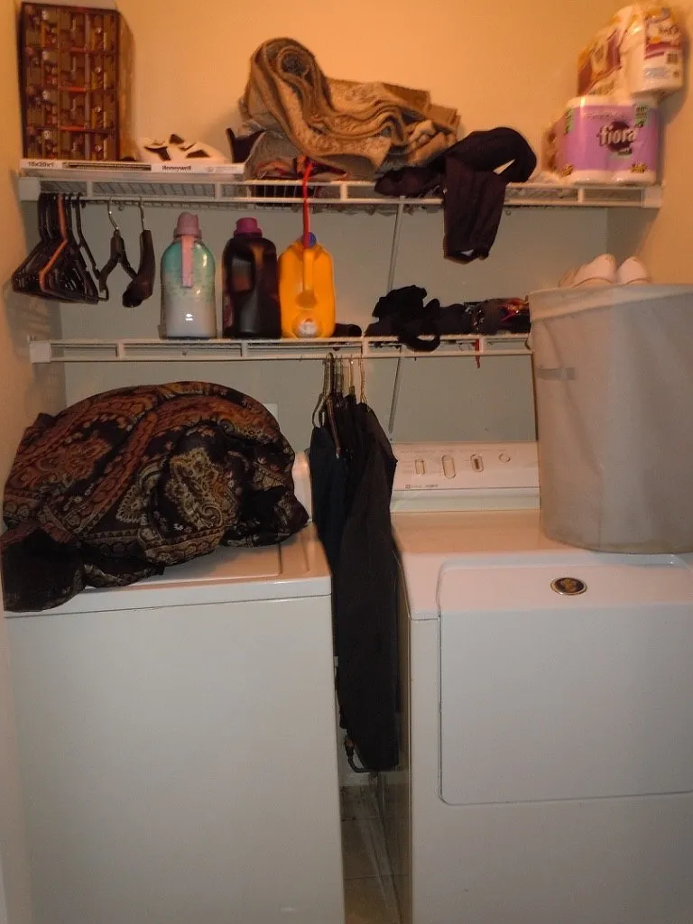 Great location 2 Bedroom 1 bath with Garage — Photo 4