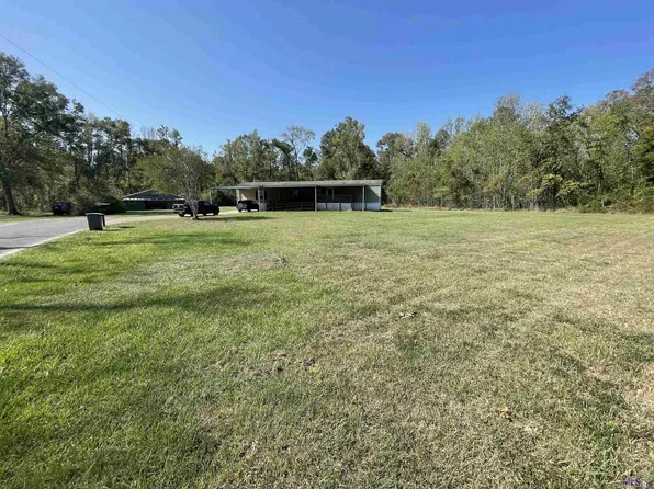 12423 Molliere Rd, Saint Amant, LA 70774