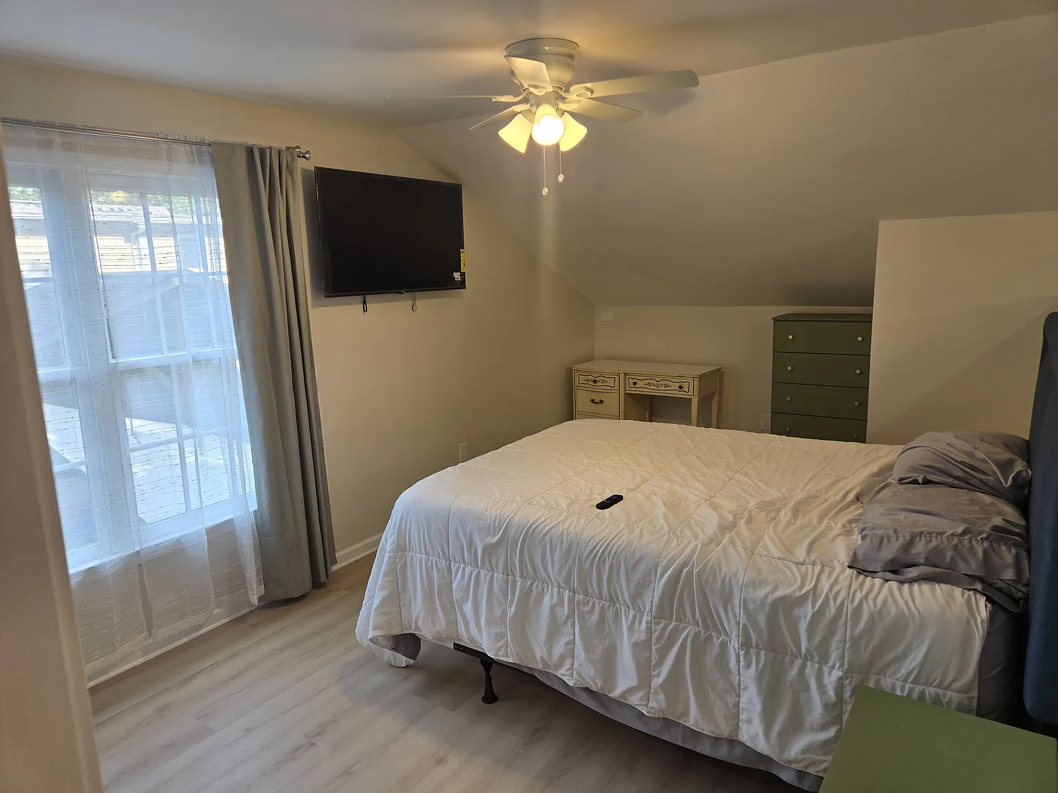 Studio, 600 sqft, $1,950 — Photo 3