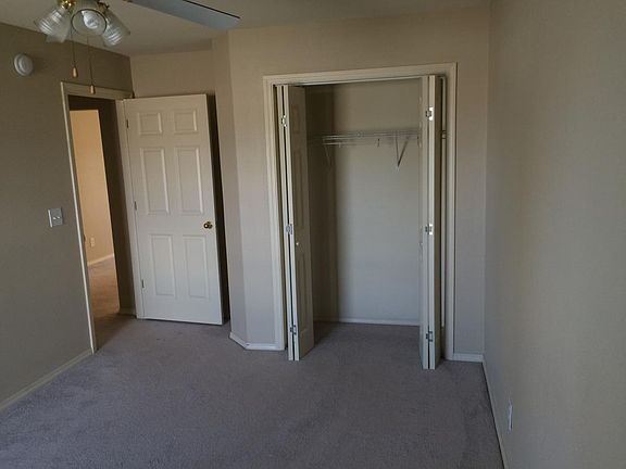 4th image of 1203 Cliffstone St #1