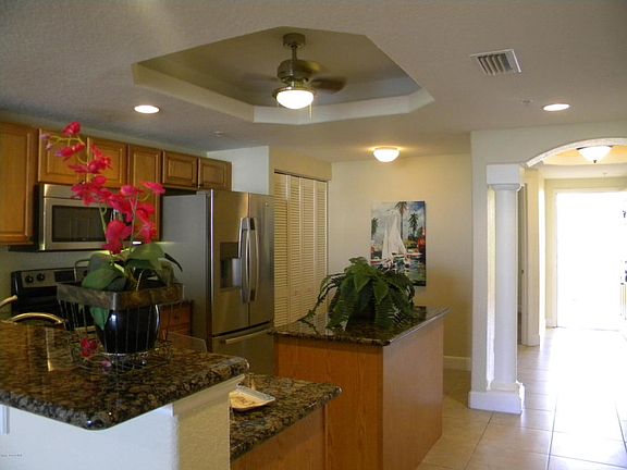 3rd image of 806 Mystic Dr #D307