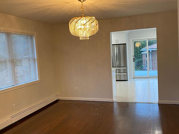 5th image of 178 Murray Ave Floor 2