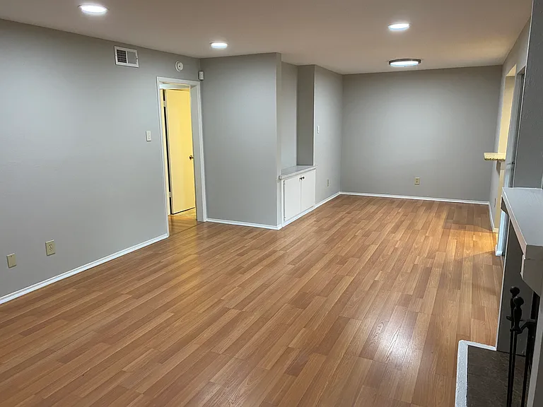 5150 Amesbury Dr #222 — Photo 9