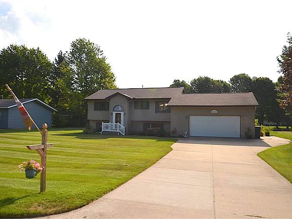 2nd image of 6845 W Harbor Dr