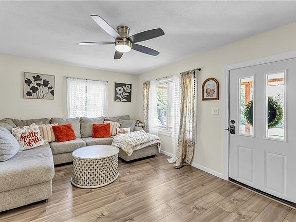 4th image of 5524 NE Amazonia Rd