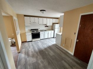 32 Emerald St #2R, Chicopee, MA 01013