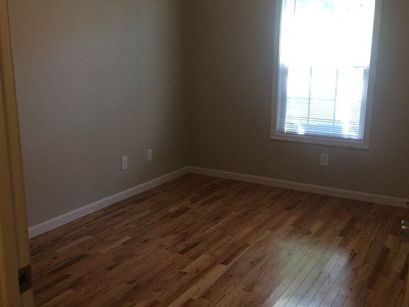 5th image of 819 E 11th Ave