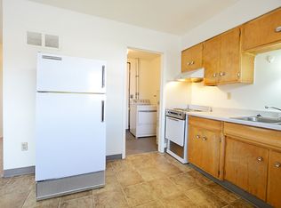 Maple Street 2 Bedroom Apartment with Laundry Hook-ups, Minot, ND 58701