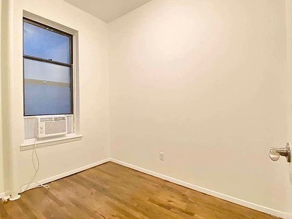 5th image of 1229 1st Ave #10F
