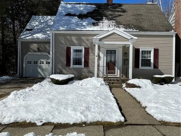 36 Bon Air Ave, Bradford, PA 16701