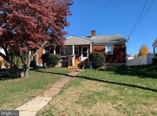 19 Luray Ave, Luray, VA 22835