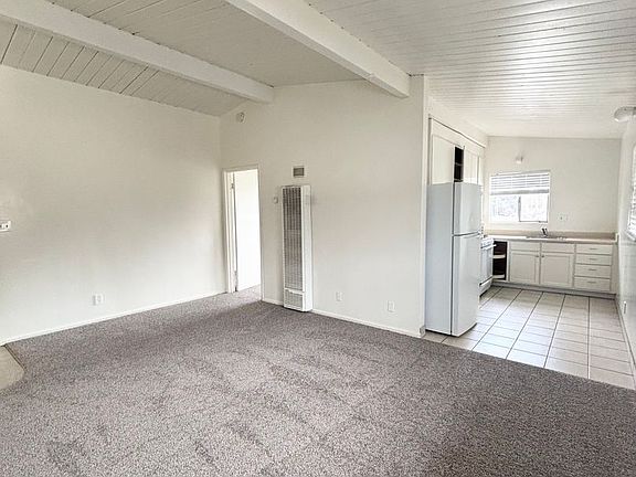 2nd image of 208-212 N L St #212F