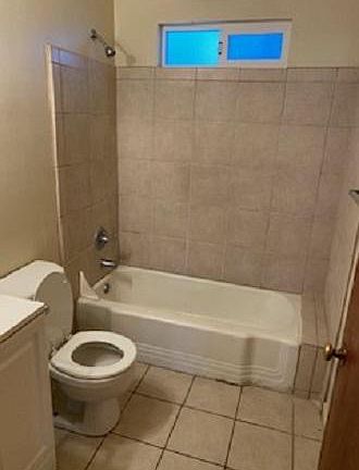 5th image of 24 Jefferson St #B