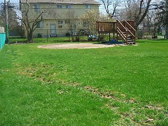 3rd image of 111 Oehman Blvd