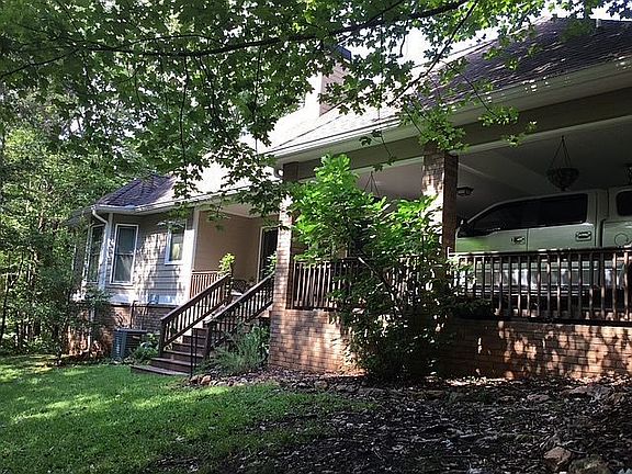 3rd image of 95 Cloudland Rd S
