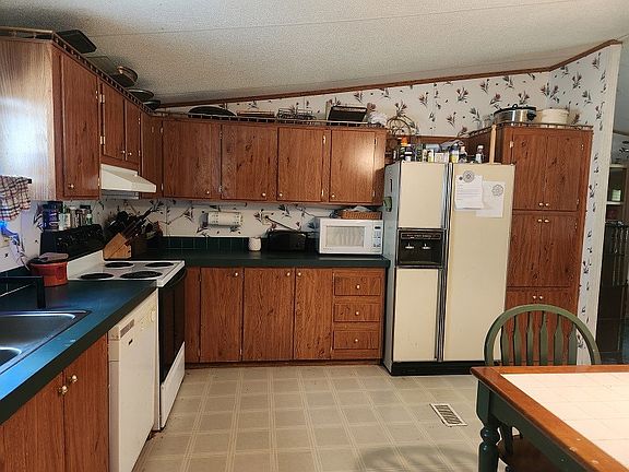 4th image of 1664 County Road 4925